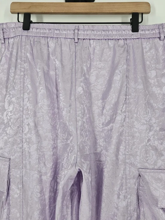 Dressed In Lala Lavender Purple Floral Satin Cargo Pants NWT - Picture 11 of 15
